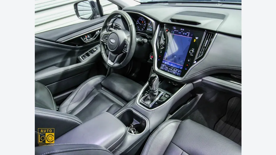 SUBARU Outback -