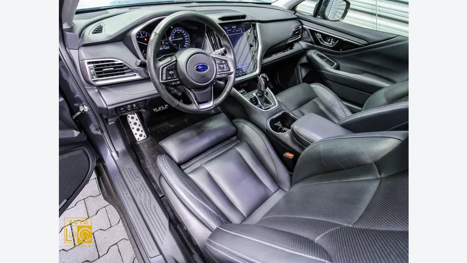 SUBARU Outback -