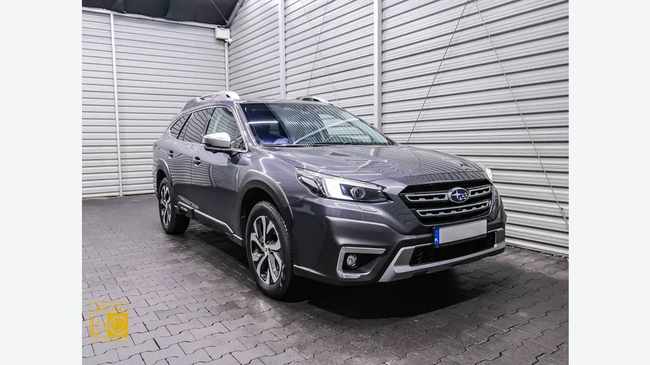 SUBARU Outback -