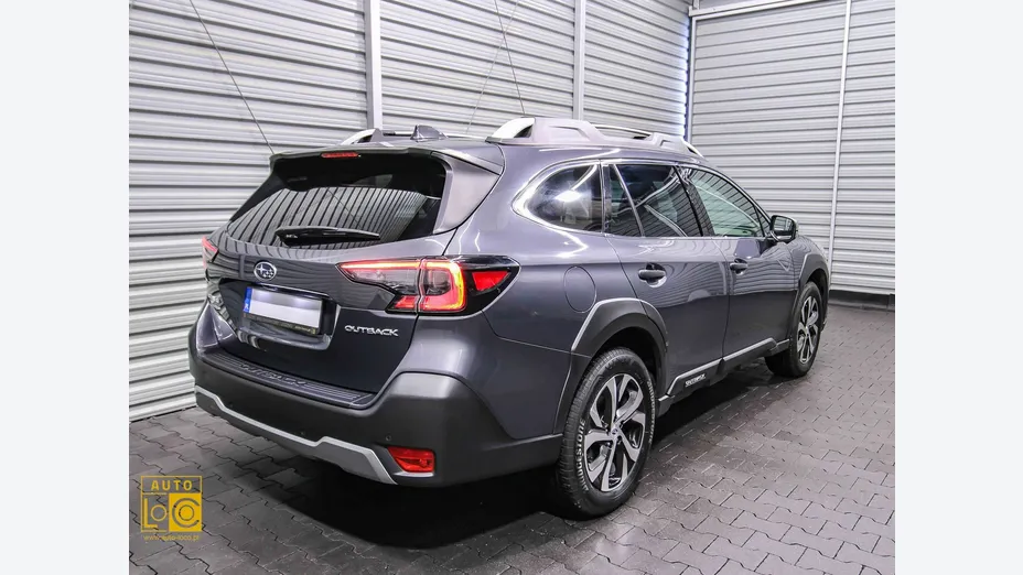 SUBARU Outback -
