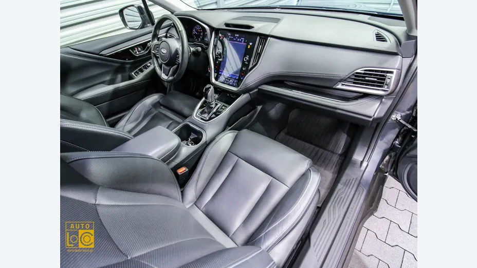 SUBARU Outback -