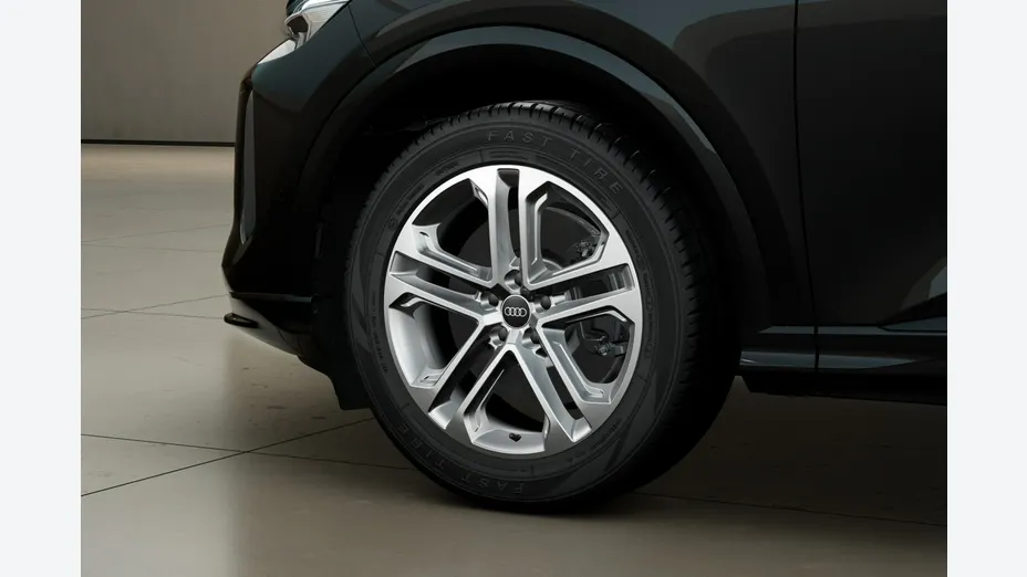 AUDI Q5 -