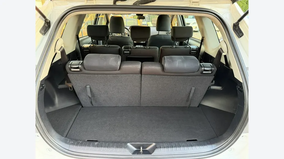 TOYOTA Prius -