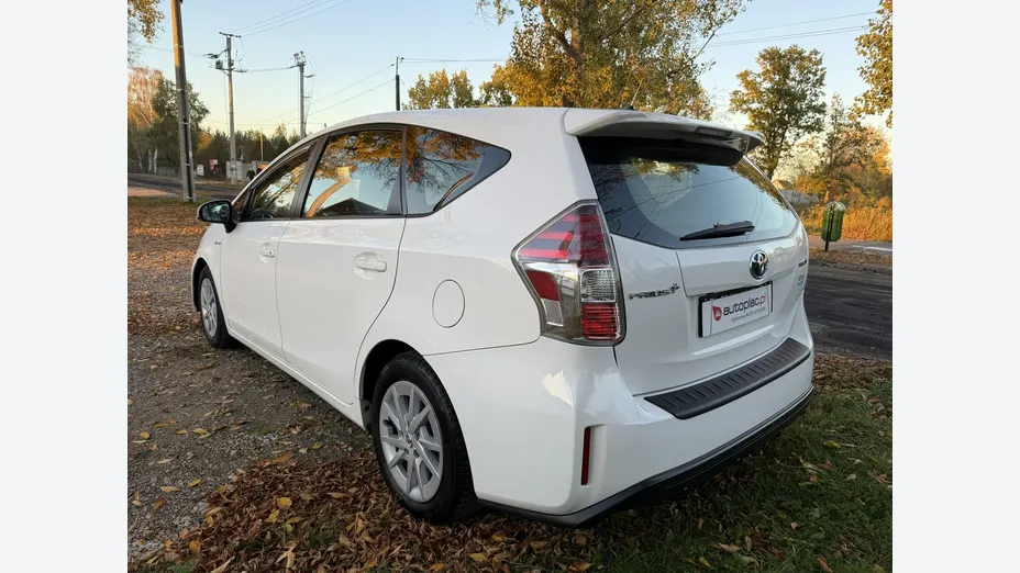 TOYOTA Prius -