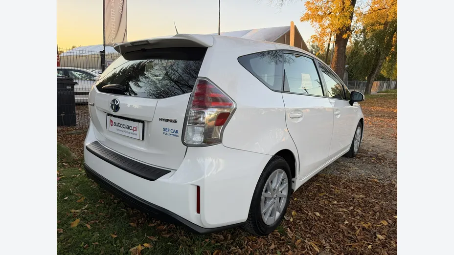 TOYOTA Prius -