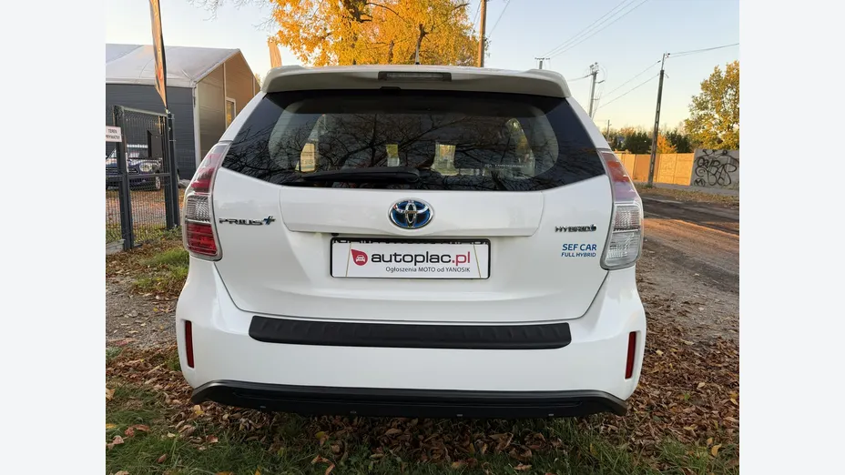 TOYOTA Prius -