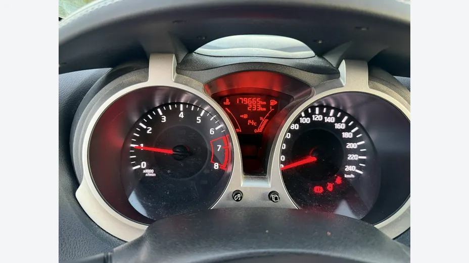 NISSAN Juke -