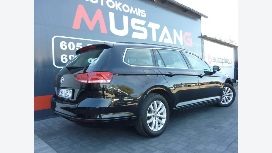 VOLKSWAGEN Passat -