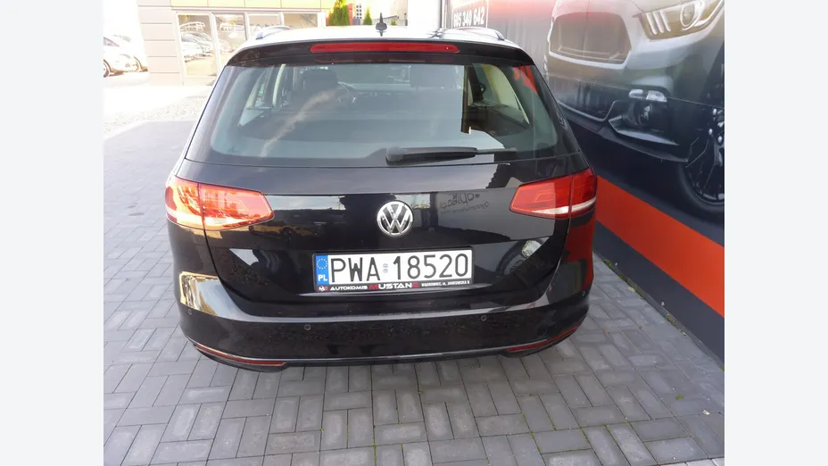 VOLKSWAGEN Passat -