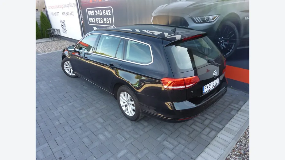 VOLKSWAGEN Passat -
