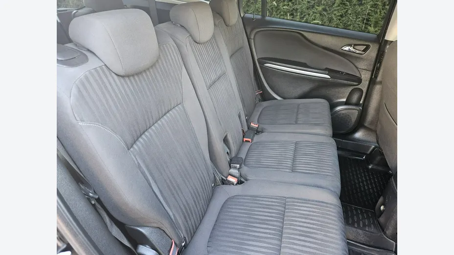 OPEL Zafira -