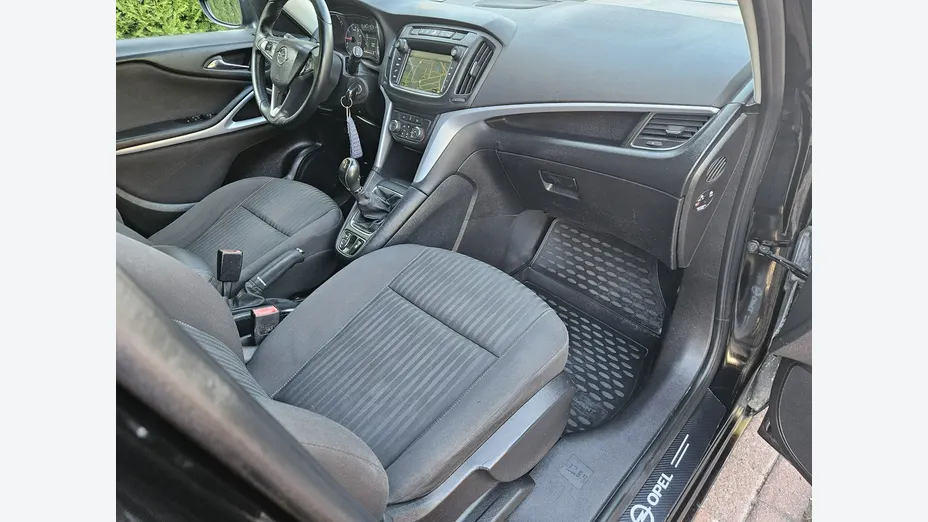 OPEL Zafira -