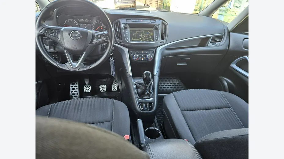 OPEL Zafira -