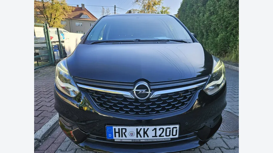 OPEL Zafira -