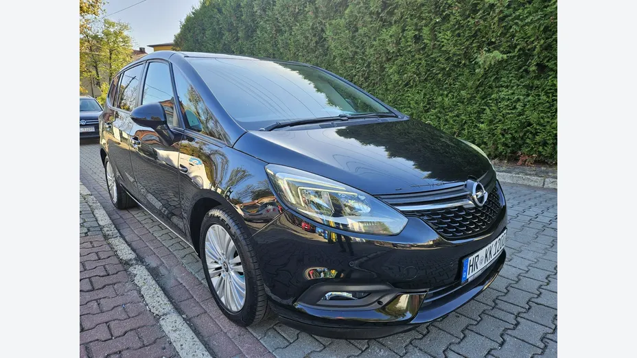 OPEL Zafira -