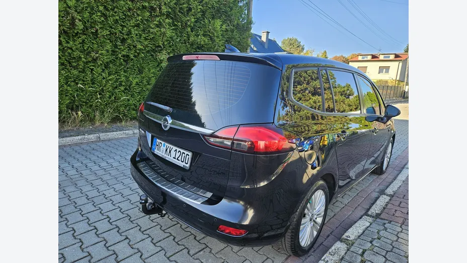 OPEL Zafira -
