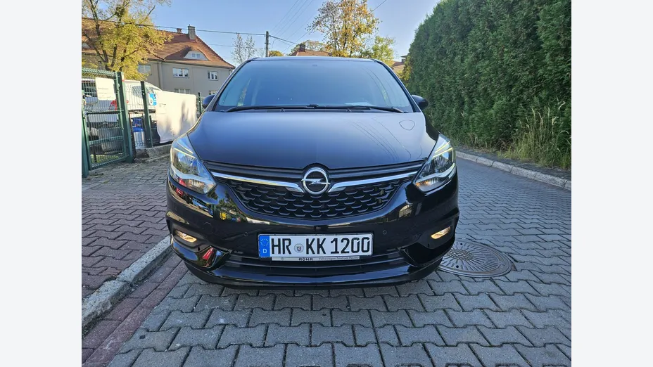 OPEL Zafira -