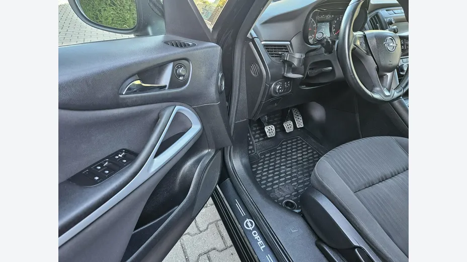 OPEL Zafira -