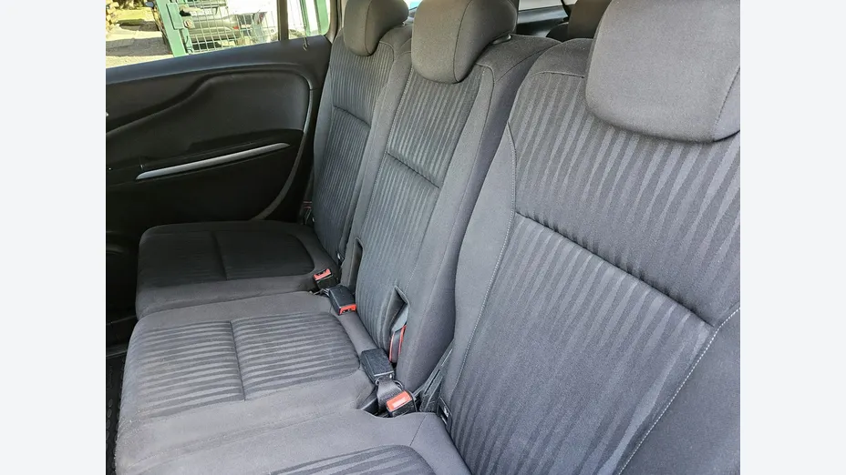 OPEL Zafira -