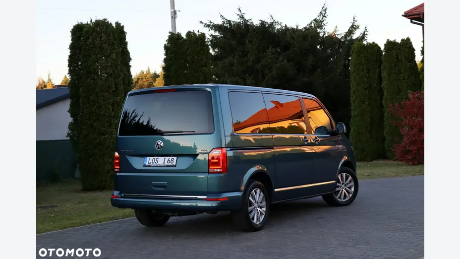 VOLKSWAGEN Multivan -