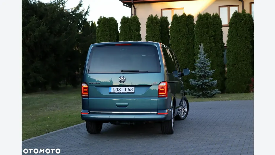 VOLKSWAGEN Multivan -