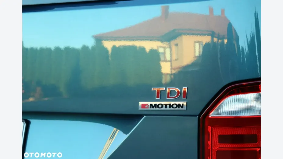 VOLKSWAGEN Multivan -