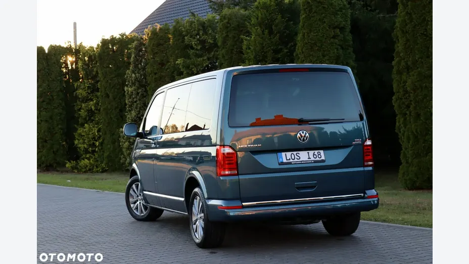 VOLKSWAGEN Multivan -