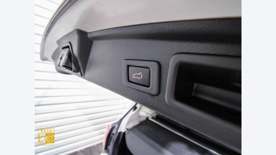 SUBARU Forester -