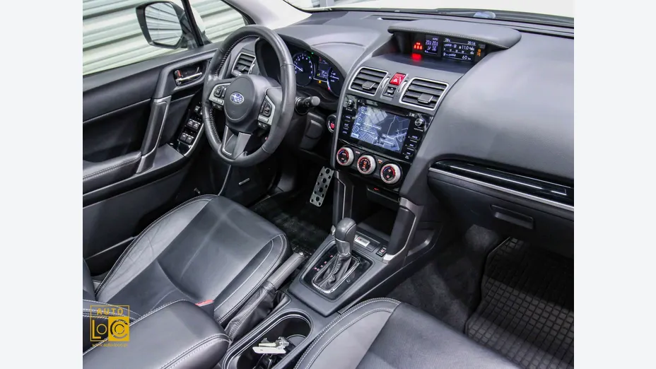 SUBARU Forester -