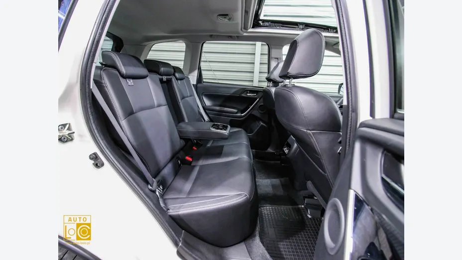SUBARU Forester -