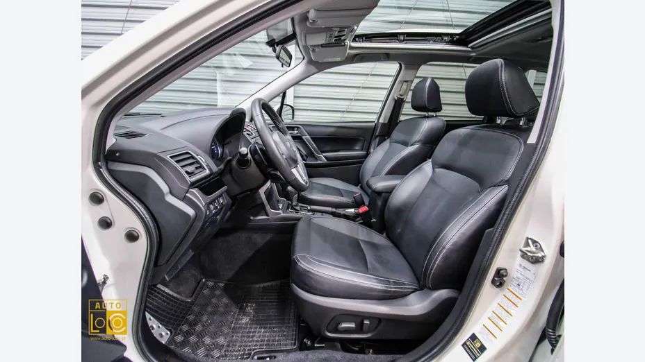 SUBARU Forester -