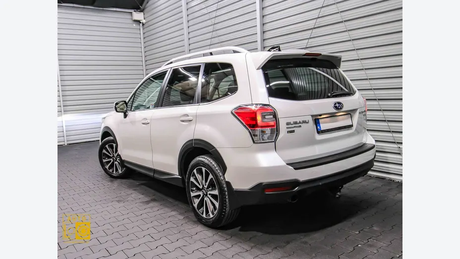 SUBARU Forester -