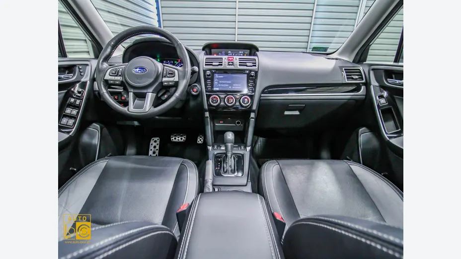 SUBARU Forester -