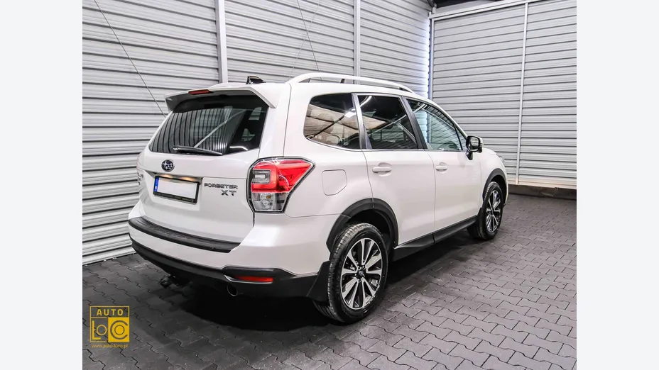 SUBARU Forester -