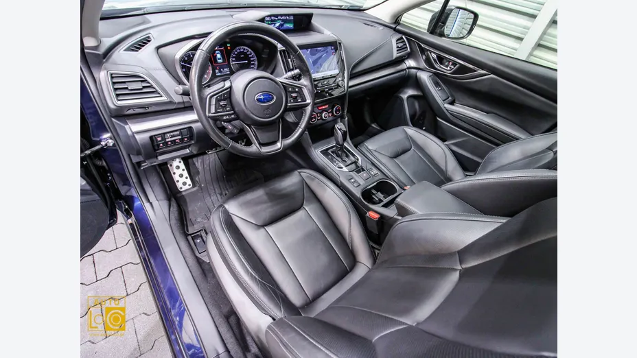 SUBARU Impreza -