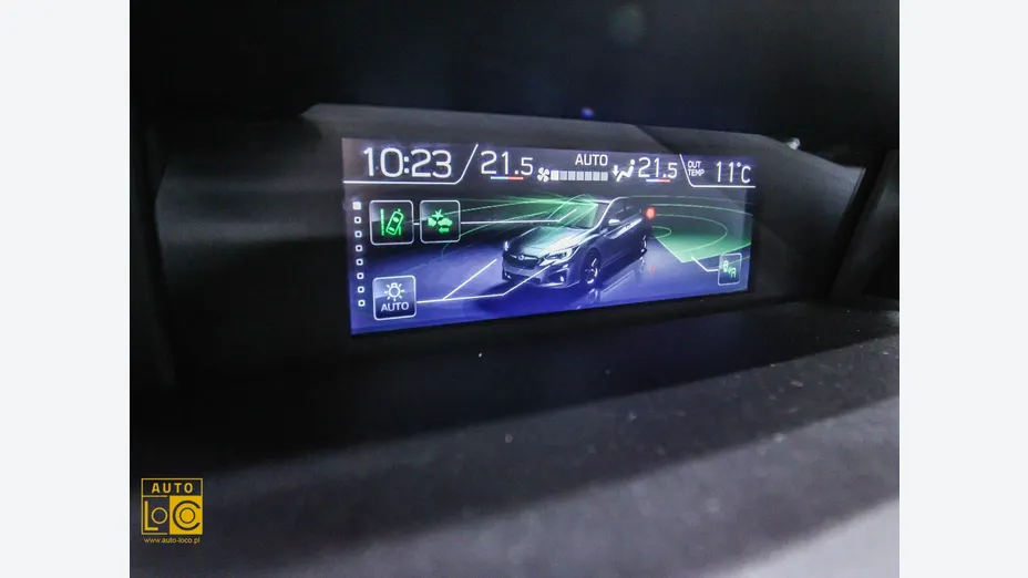 SUBARU Impreza -