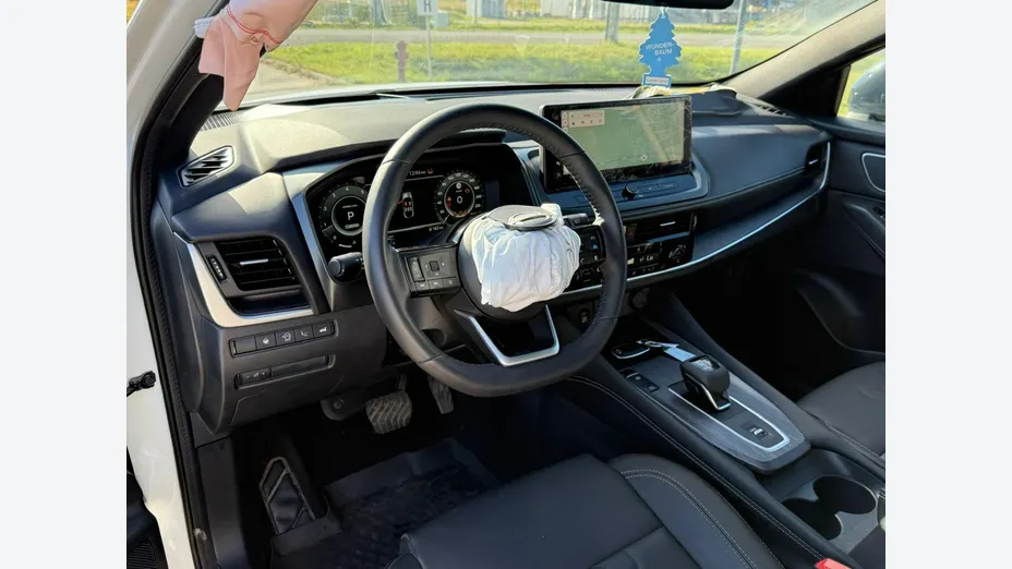 NISSAN Qashqai -