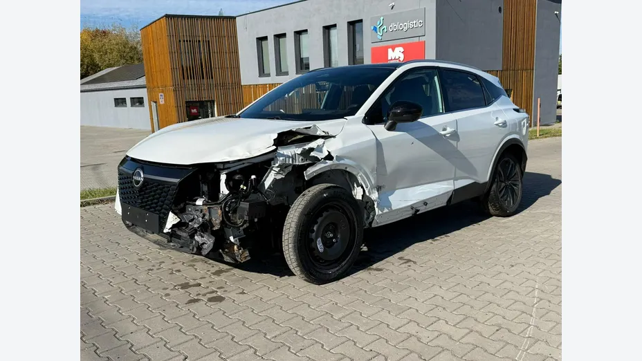 NISSAN Qashqai -