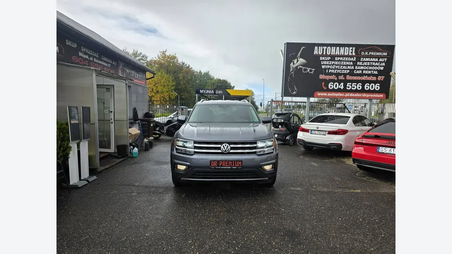 VOLKSWAGEN Atlas -