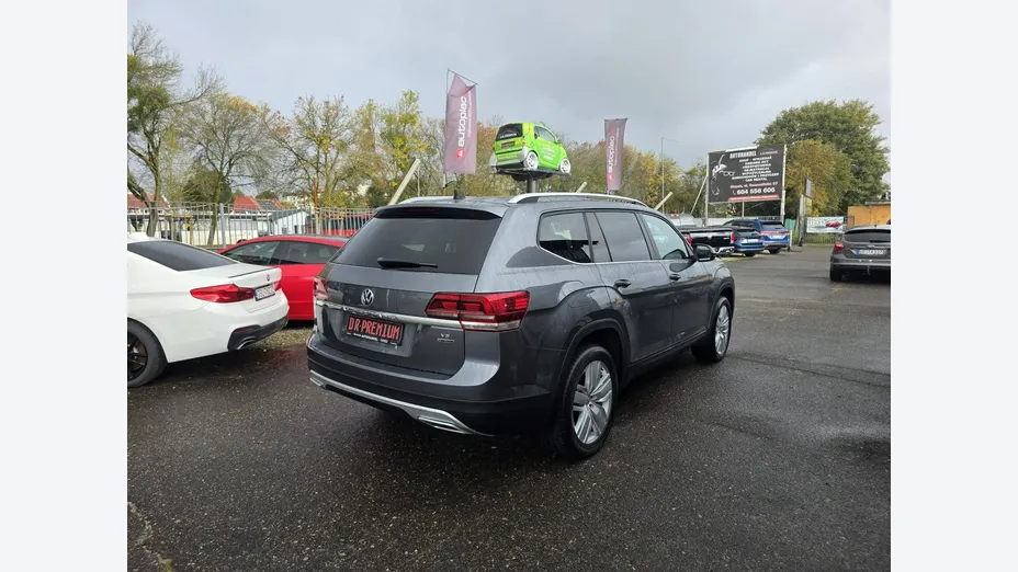 VOLKSWAGEN Atlas -