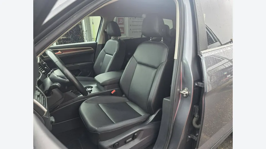 VOLKSWAGEN Atlas -