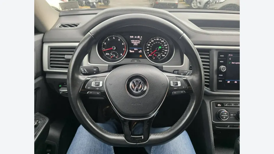 VOLKSWAGEN Atlas -