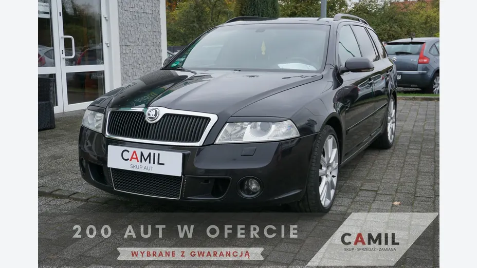 SKODA Octavia -