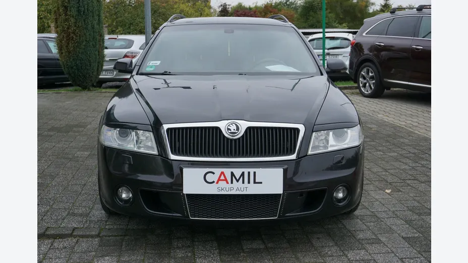 SKODA Octavia -