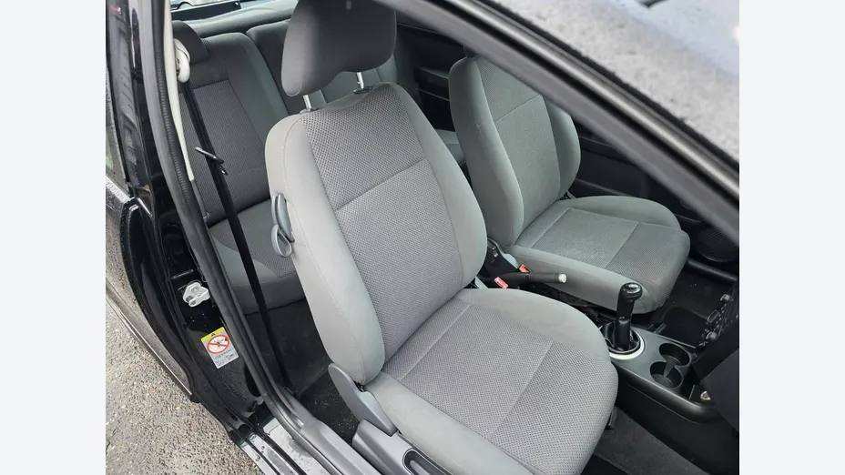 VOLKSWAGEN Fox -