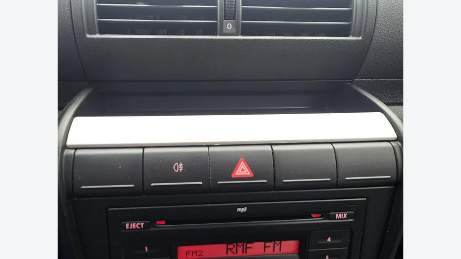 VOLKSWAGEN Fox -
