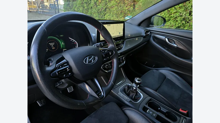 HYUNDAI i30 -