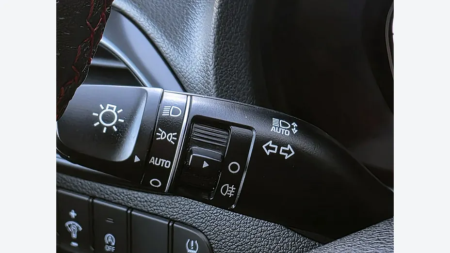 HYUNDAI i30 -
