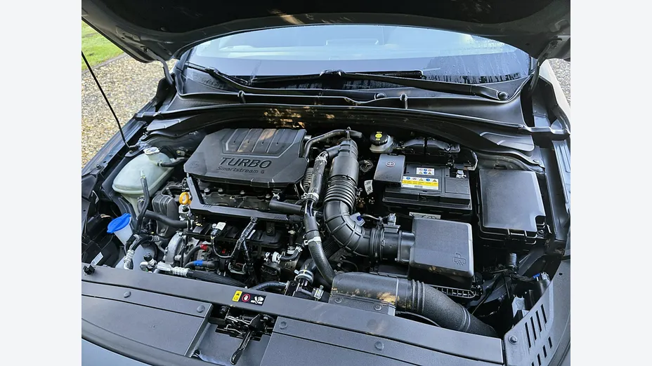 HYUNDAI i30 -