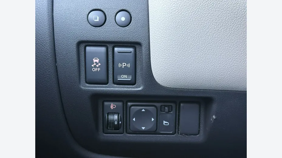 NISSAN Micra -